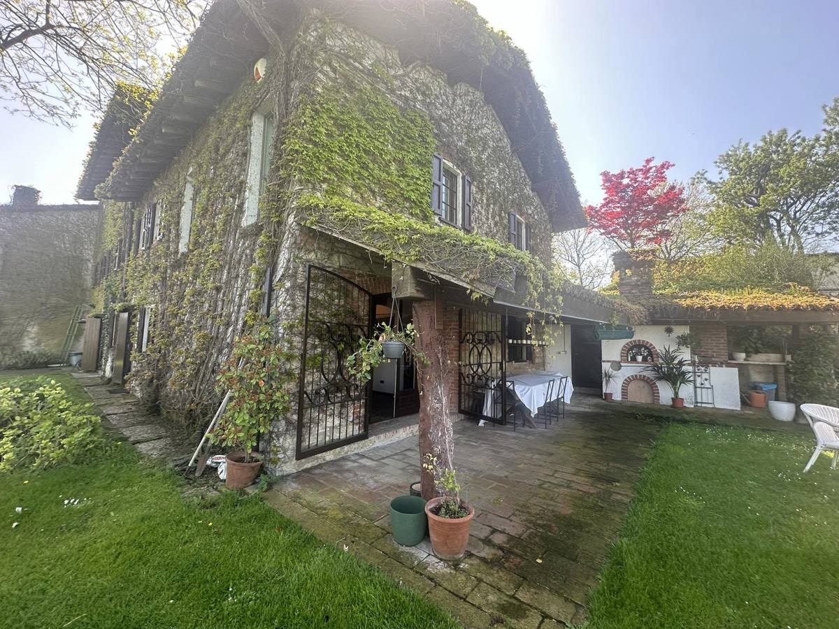 Foto 33 di 39 - Villa in vendita a Montalto Pavese