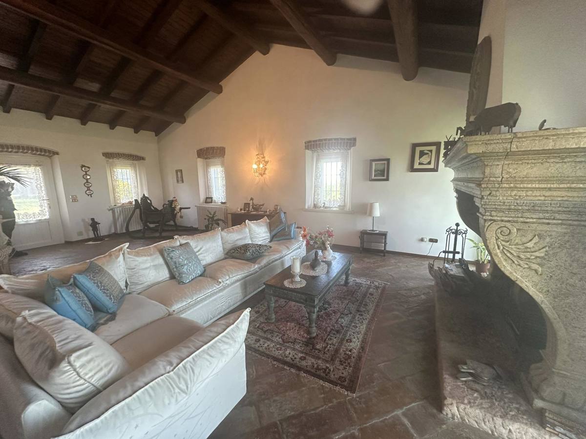 Foto 18 di 39 - Villa in vendita a Montalto Pavese