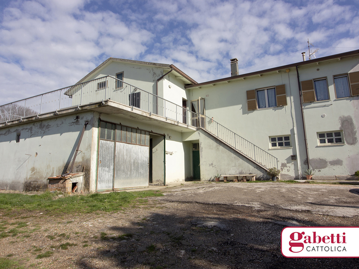 Foto 14 di 15 - Casa indipendente in vendita a Tavoleto