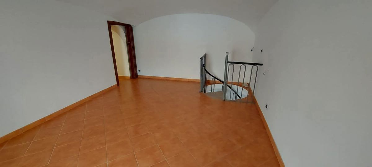 Foto 9 di 17 - Appartamento in vendita a Napoli
