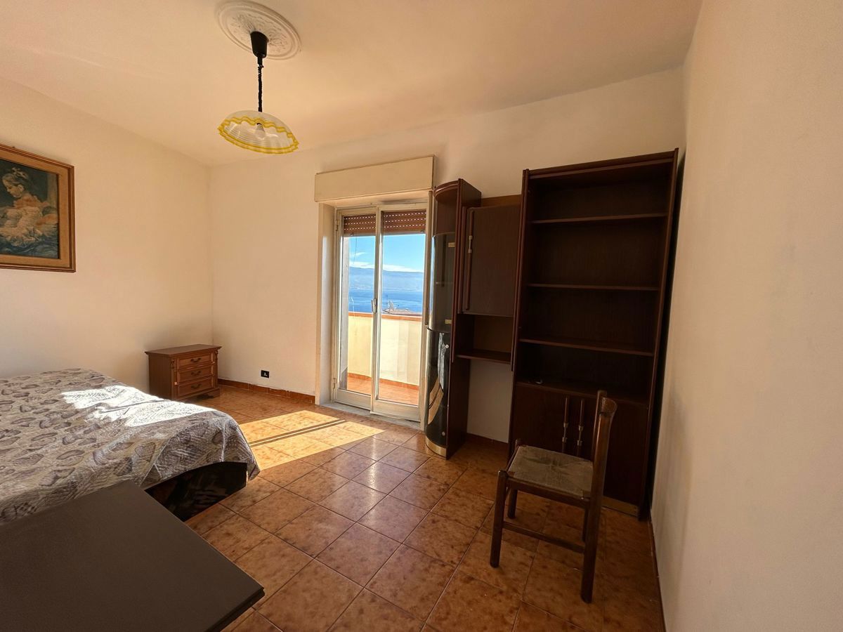 Foto 12 di 13 - Appartamento in affitto a Messina