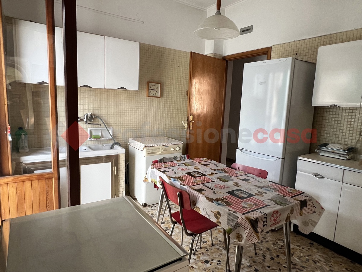 Foto 8 di 23 - Appartamento in vendita a Taranto