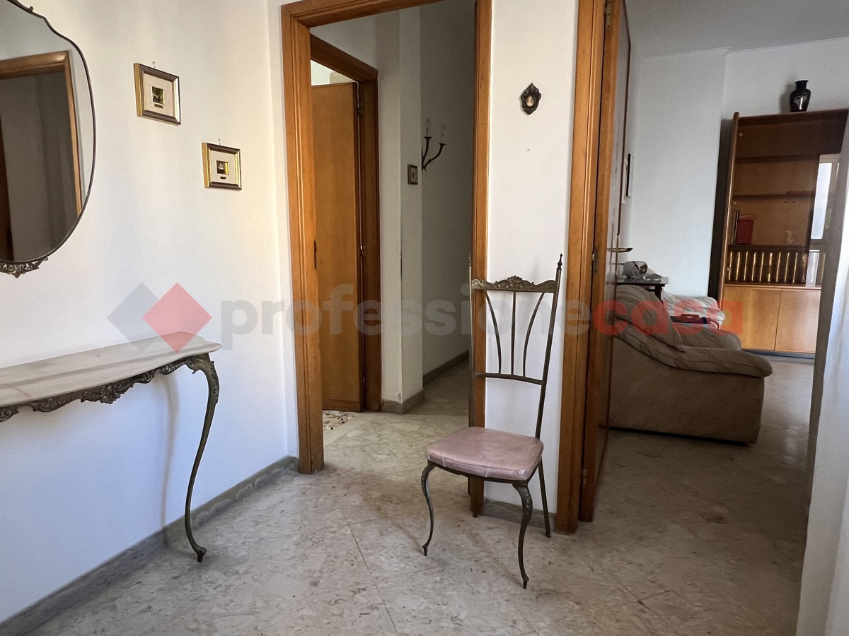 Foto 12 di 23 - Appartamento in vendita a Taranto