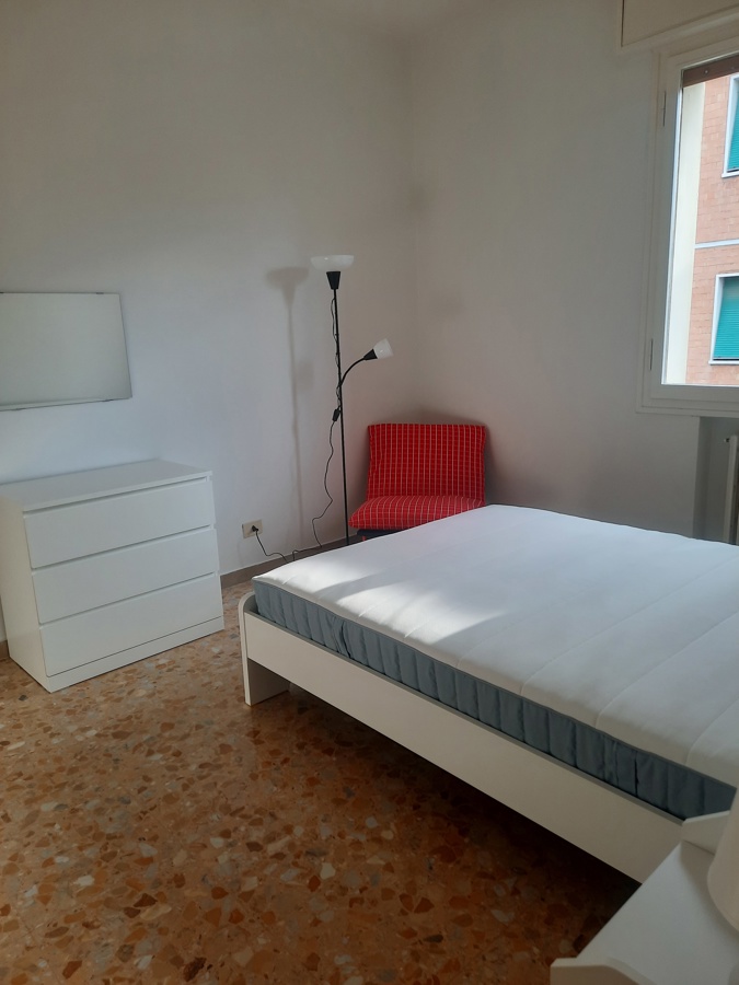 Foto 9 di 12 - Appartamento in vendita a Bologna