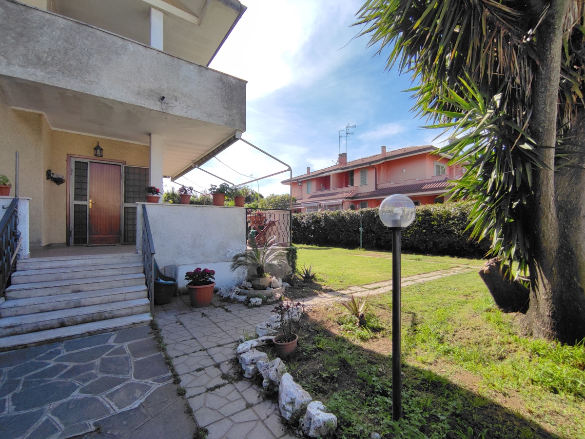 Foto 8 di 31 - Villa a schiera in vendita a Anzio