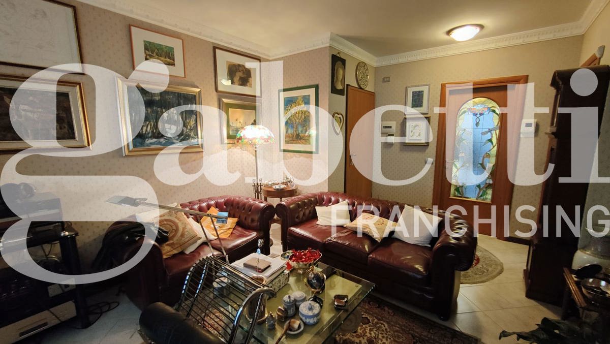 Foto 14 di 32 - Appartamento in vendita a Biella