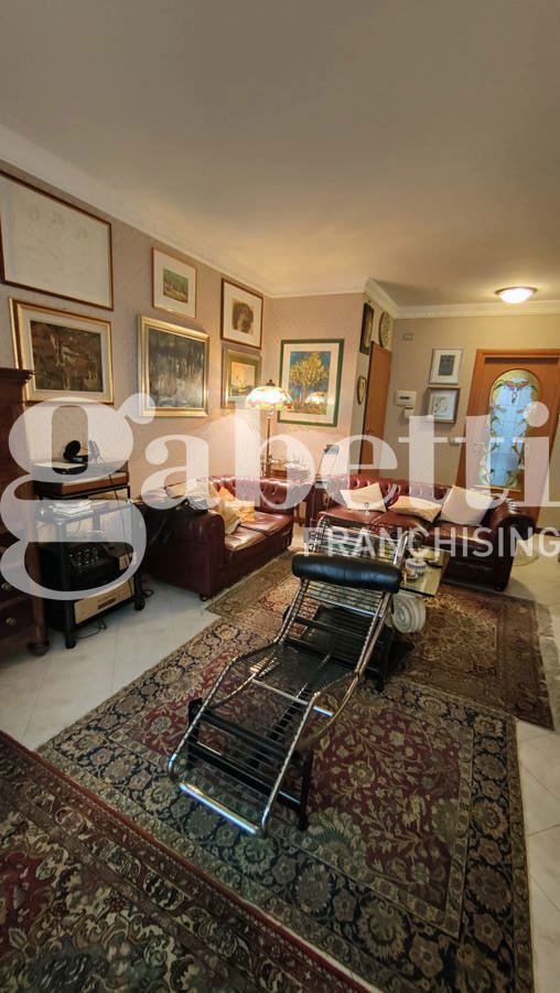 Foto 12 di 32 - Appartamento in vendita a Biella