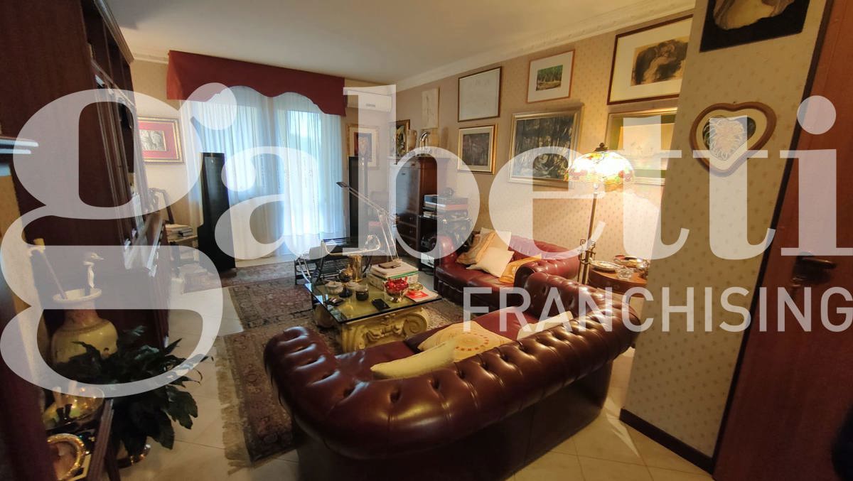 Foto 15 di 32 - Appartamento in vendita a Biella