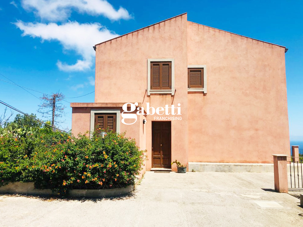 Foto 2 di 29 - Villa in vendita a Cefalu