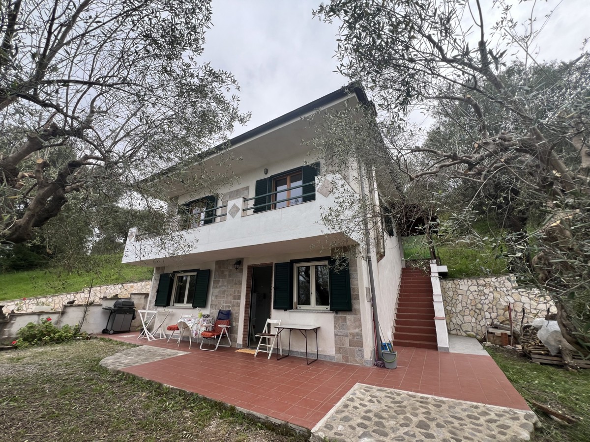 Foto 1 di 18 - Villa in vendita a Santa Marina