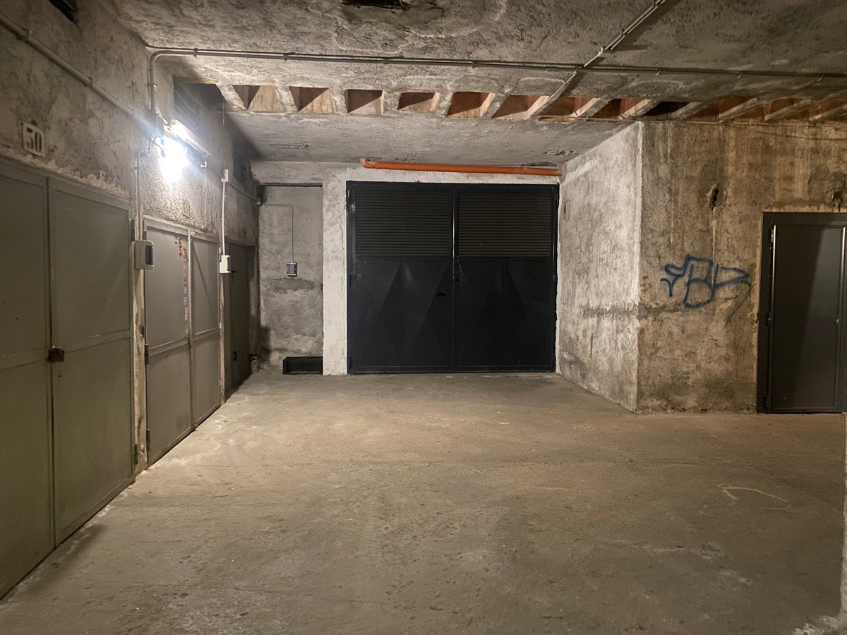 Foto 9 di 16 - Garage in vendita a Roma