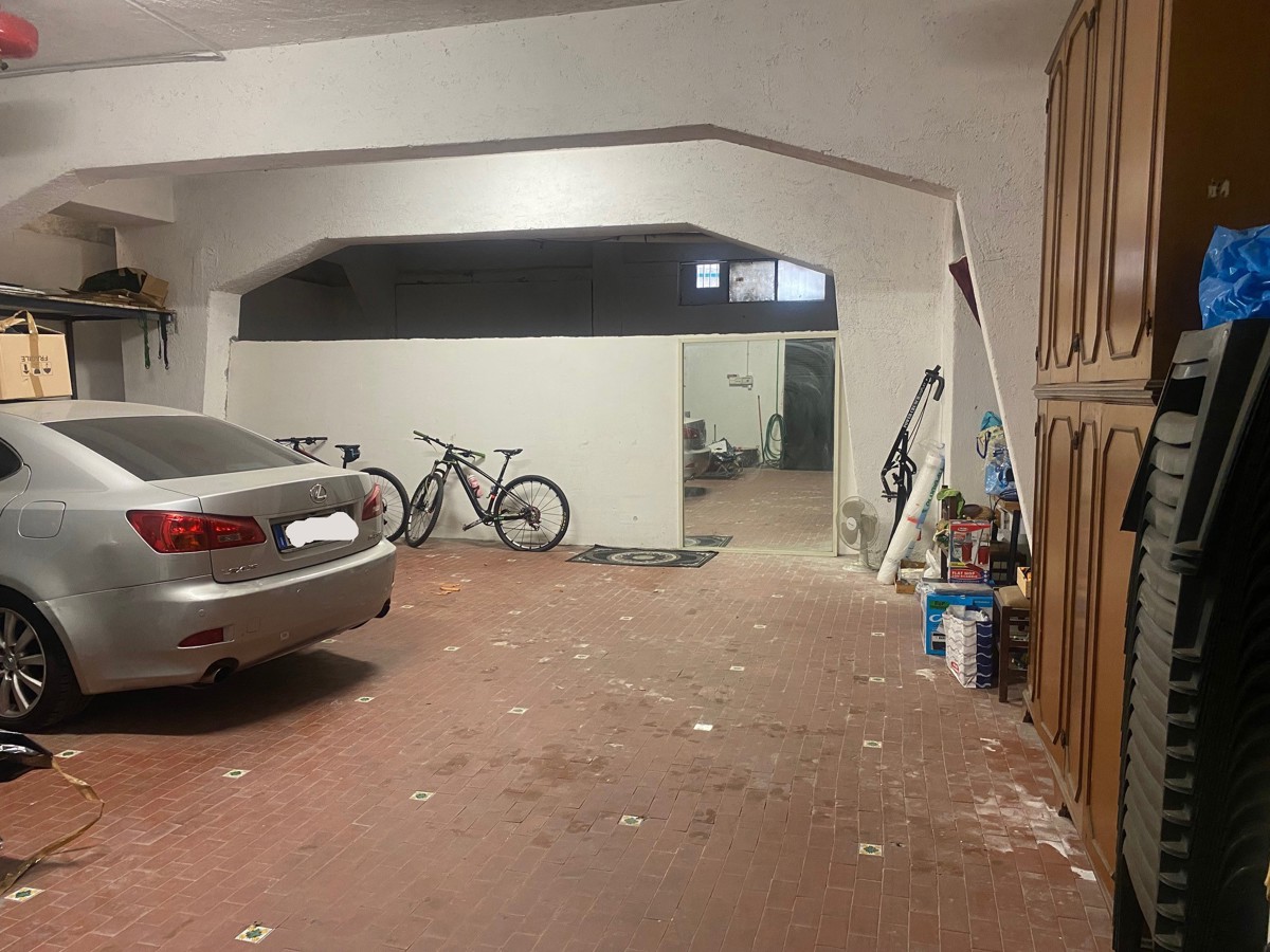 Foto 15 di 16 - Garage in vendita a Roma