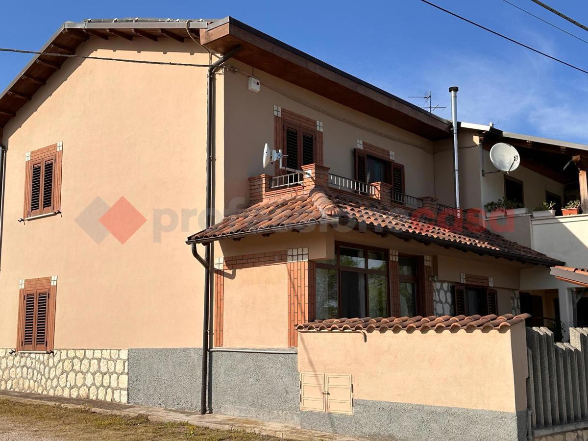 Foto 5 di 22 - Casa indipendente in vendita a Avezzano