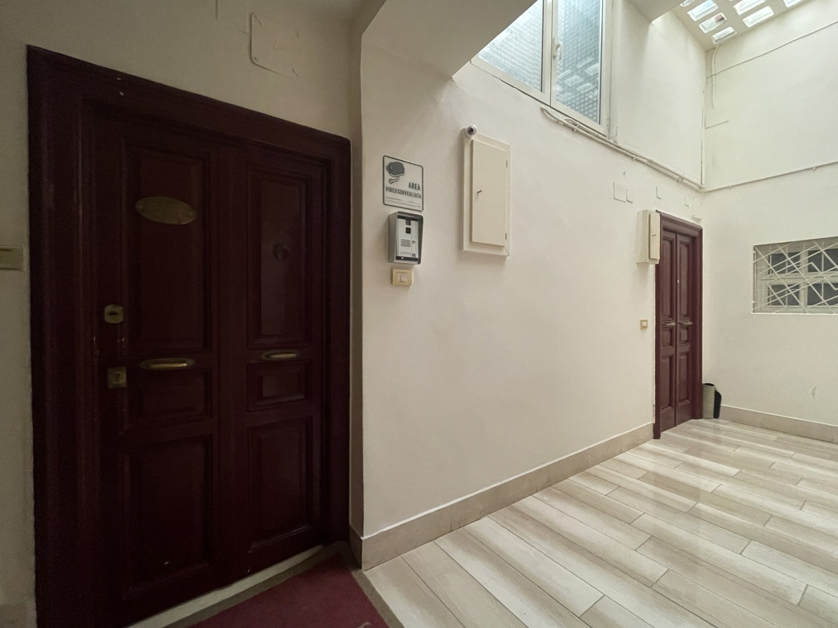 Ufficio in affitto a Bari (BA)