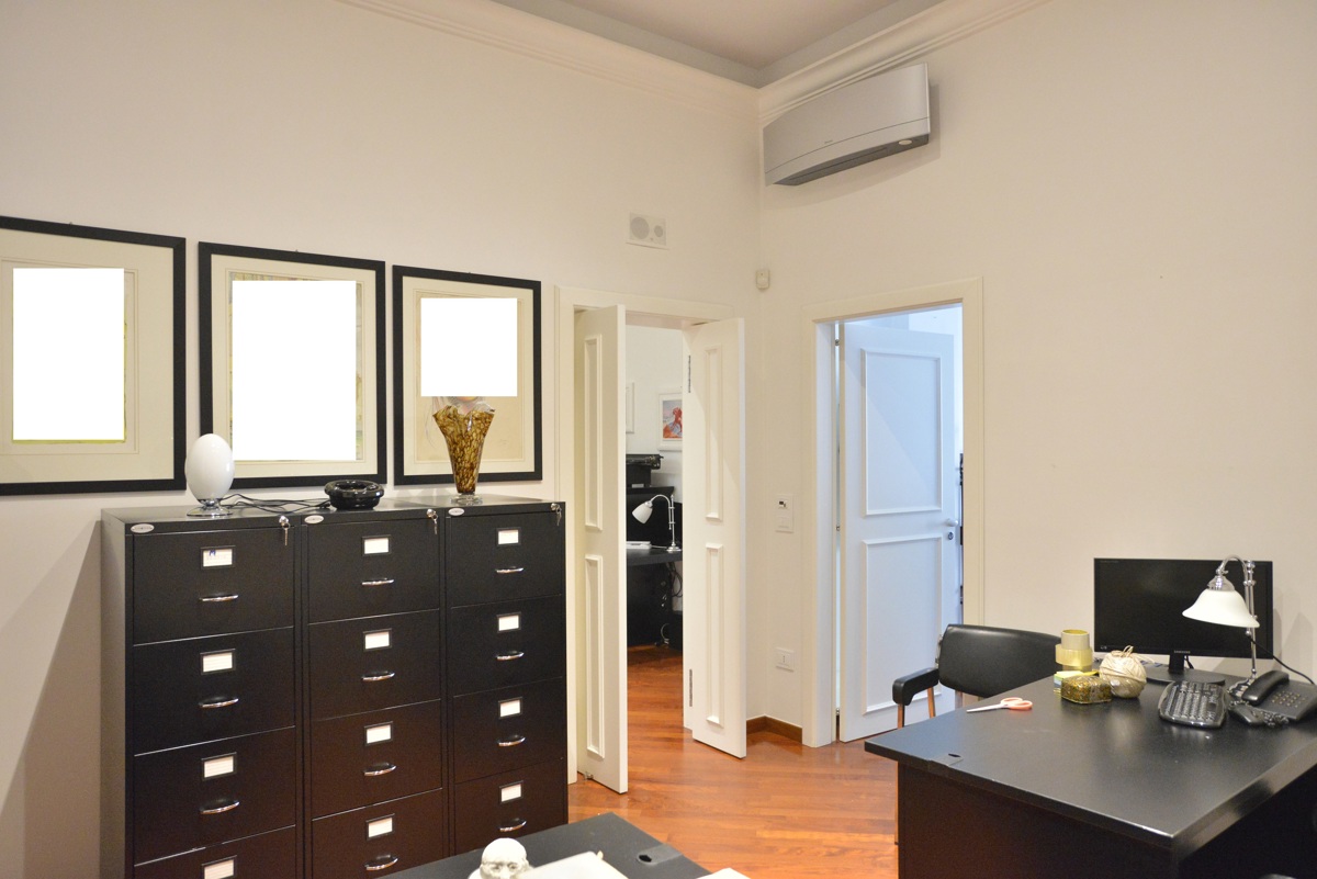 Foto 14 di 26 - Ufficio in affitto a Bari