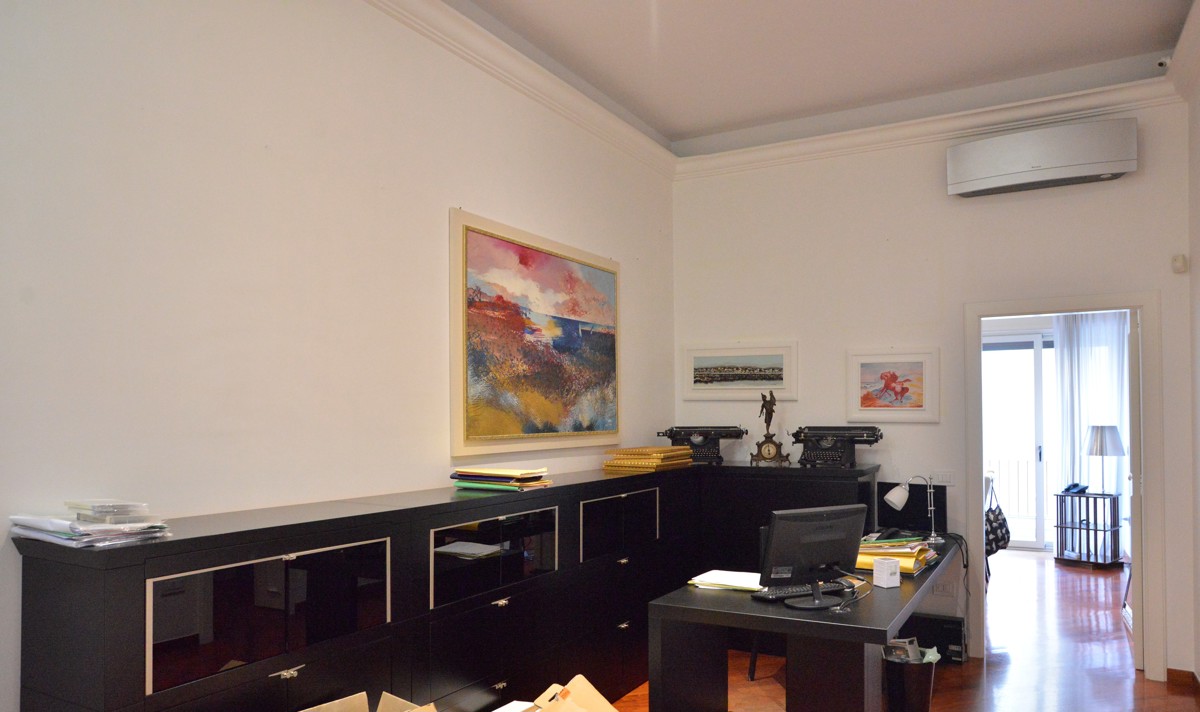 Foto 19 di 26 - Ufficio in affitto a Bari