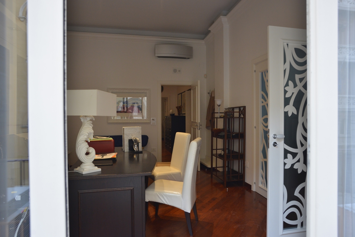 Foto 6 di 26 - Ufficio in affitto a Bari