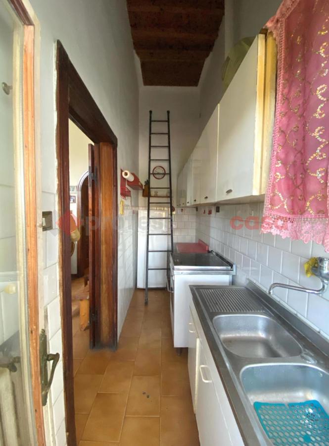 Foto 11 di 23 - Appartamento in vendita a Livorno