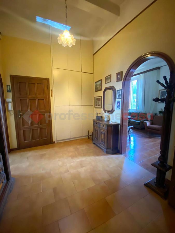 Foto 13 di 23 - Appartamento in vendita a Livorno