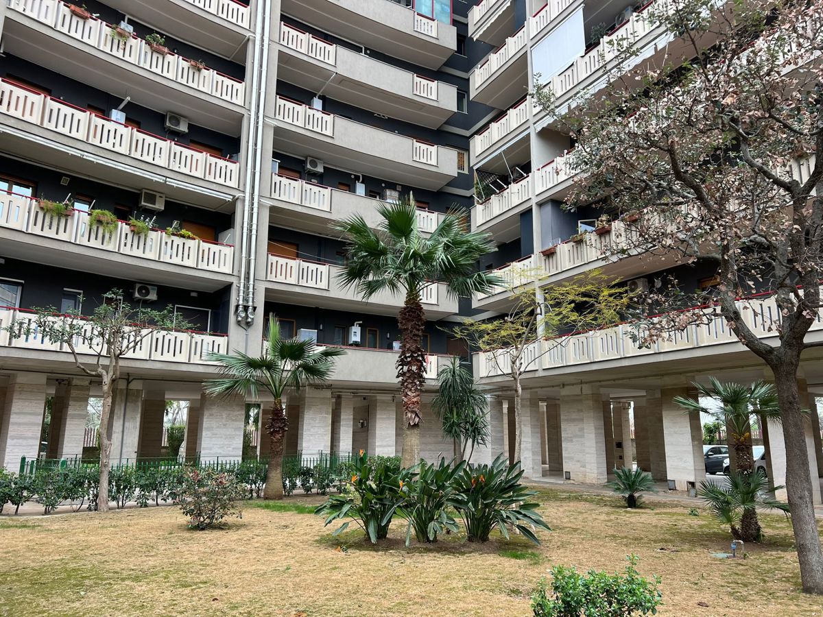 Foto 25 di 28 - Appartamento in vendita a Bari