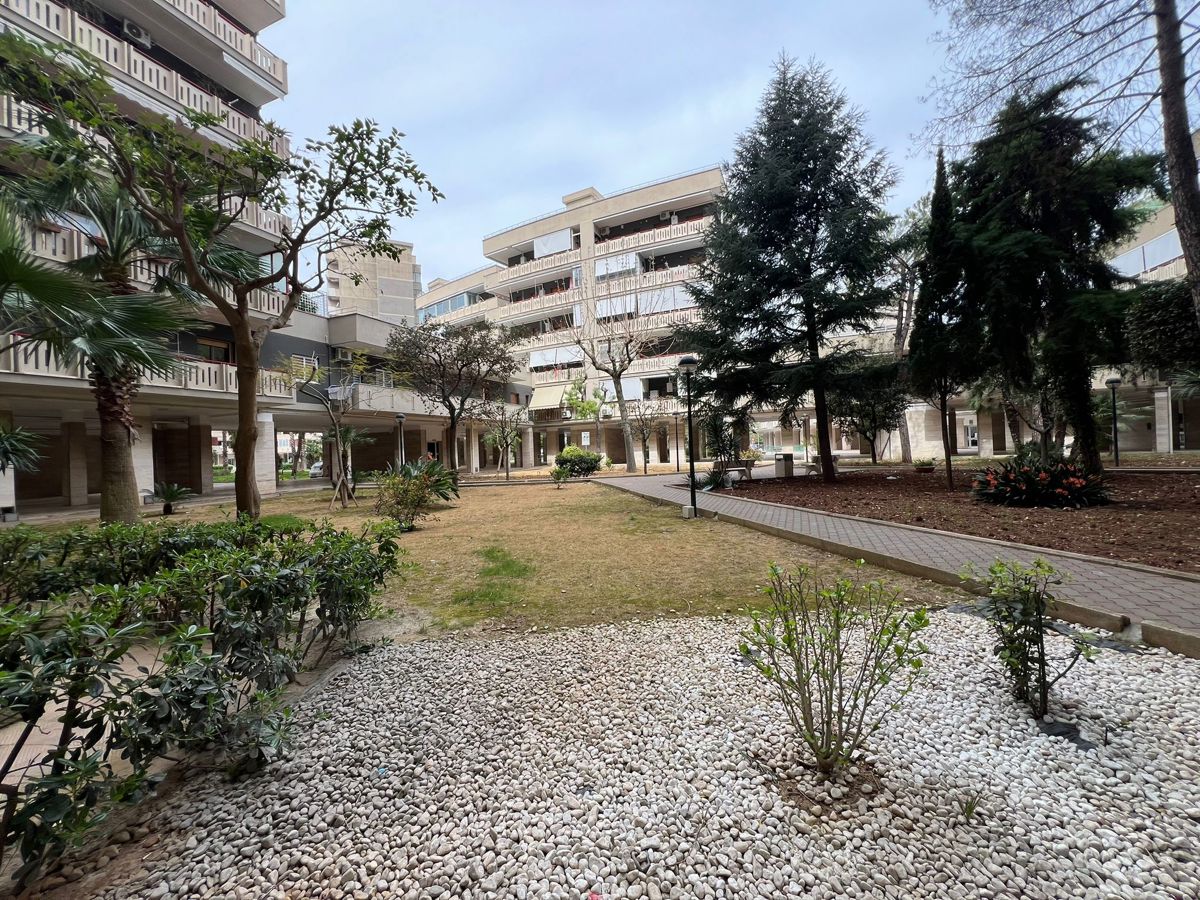 Foto 21 di 28 - Appartamento in vendita a Bari