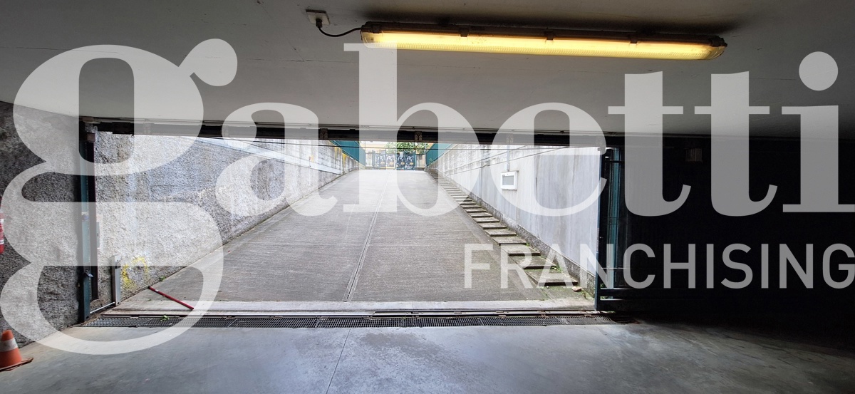 Foto 4 di 11 - Garage in vendita a Milano