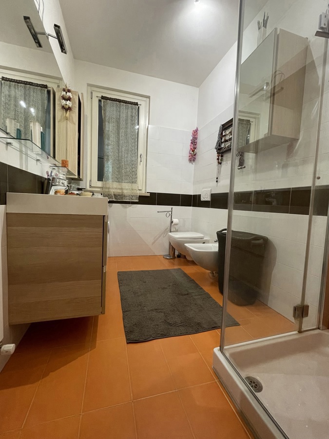 Foto 10 di 15 - Appartamento in vendita a Verona