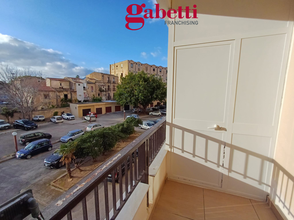 Foto 23 di 25 - Appartamento in vendita a Palermo