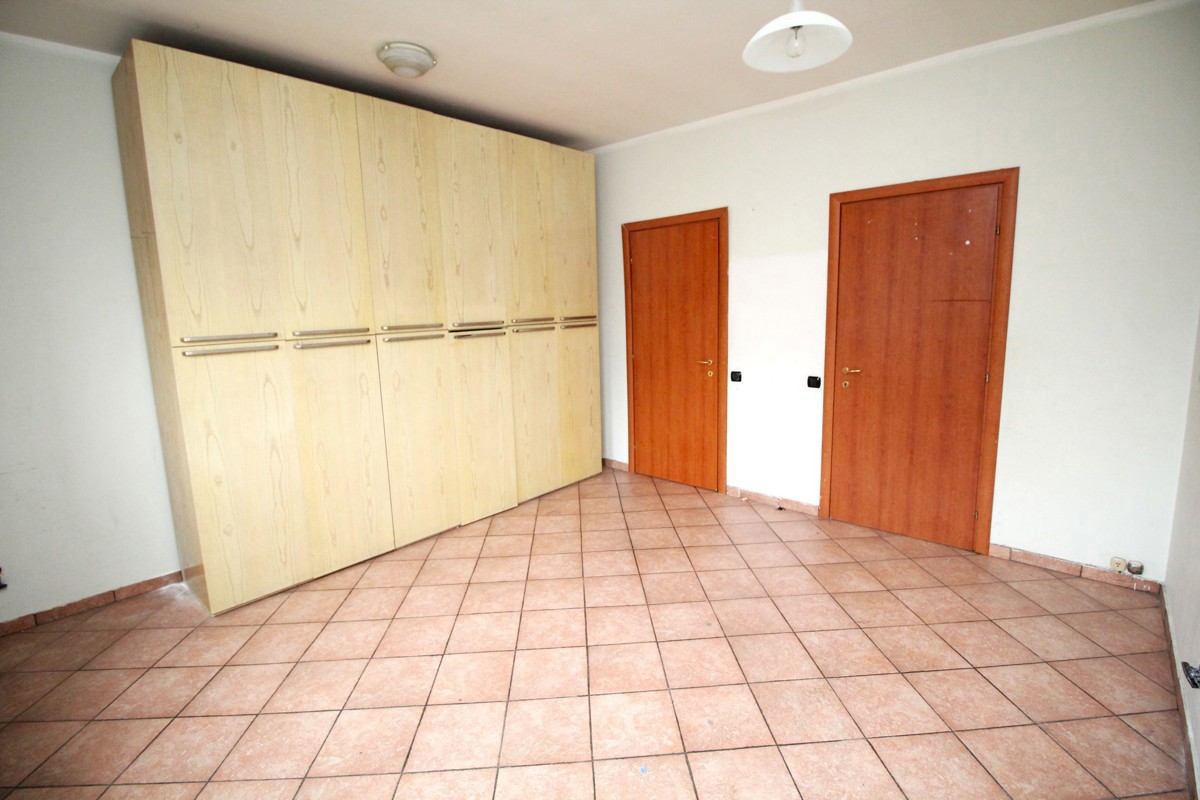 Foto 18 di 22 - Appartamento in vendita a Legnano