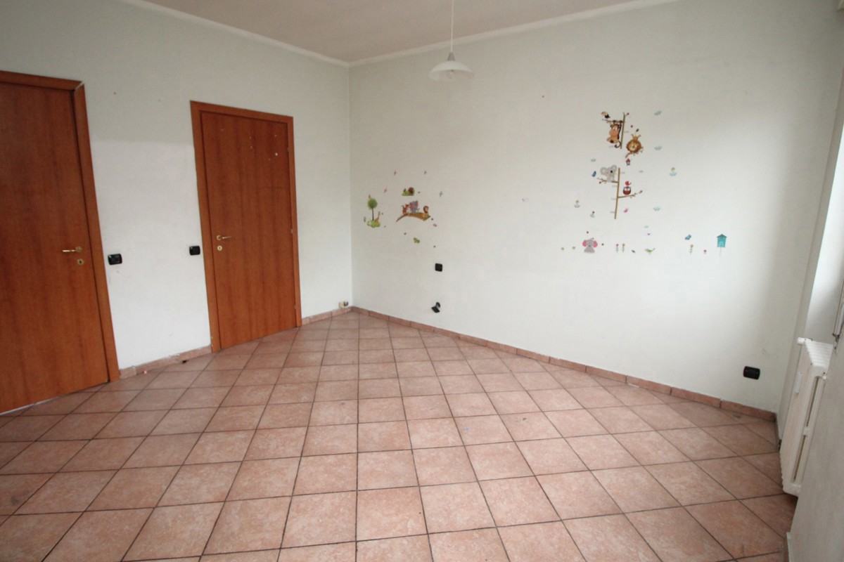 Foto 9 di 22 - Appartamento in vendita a Legnano