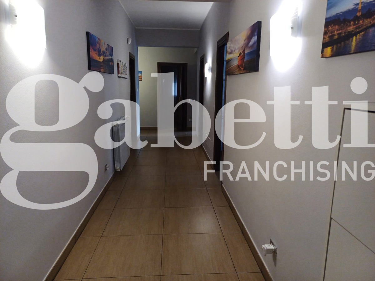Foto 29 di 31 - Appartamento in vendita a Palermo