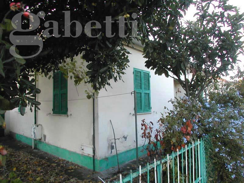 Foto 1 di 8 - Casa indipendente in vendita a Senigallia