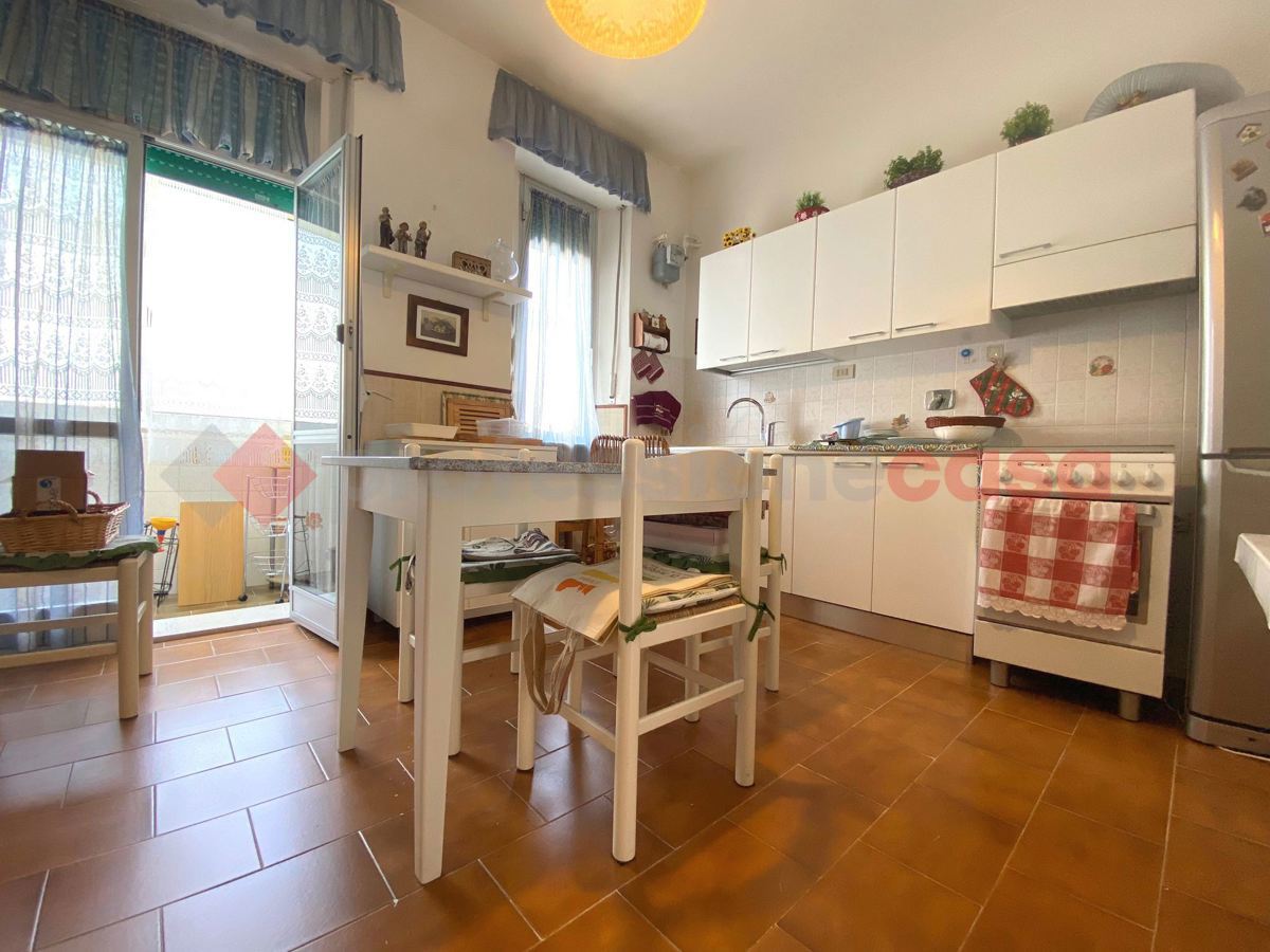 Foto 10 di 17 - Appartamento in vendita a Livorno