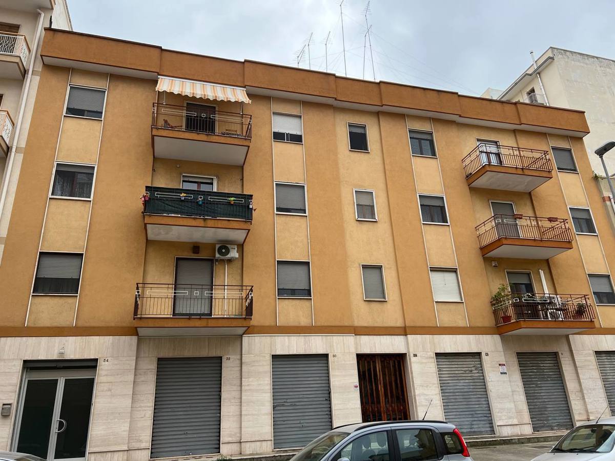 Foto 1 di 37 - Appartamento in vendita a Taranto