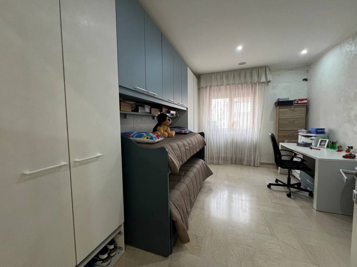 Foto 21 di 37 - Appartamento in vendita a Taranto