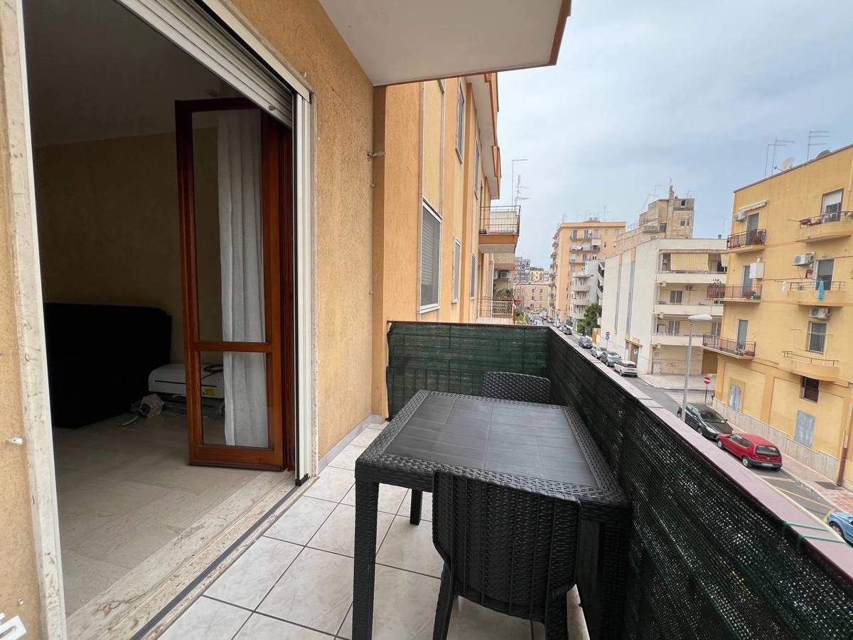 Foto 33 di 37 - Appartamento in vendita a Taranto