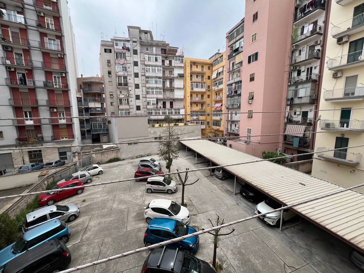 Foto 35 di 37 - Appartamento in vendita a Taranto