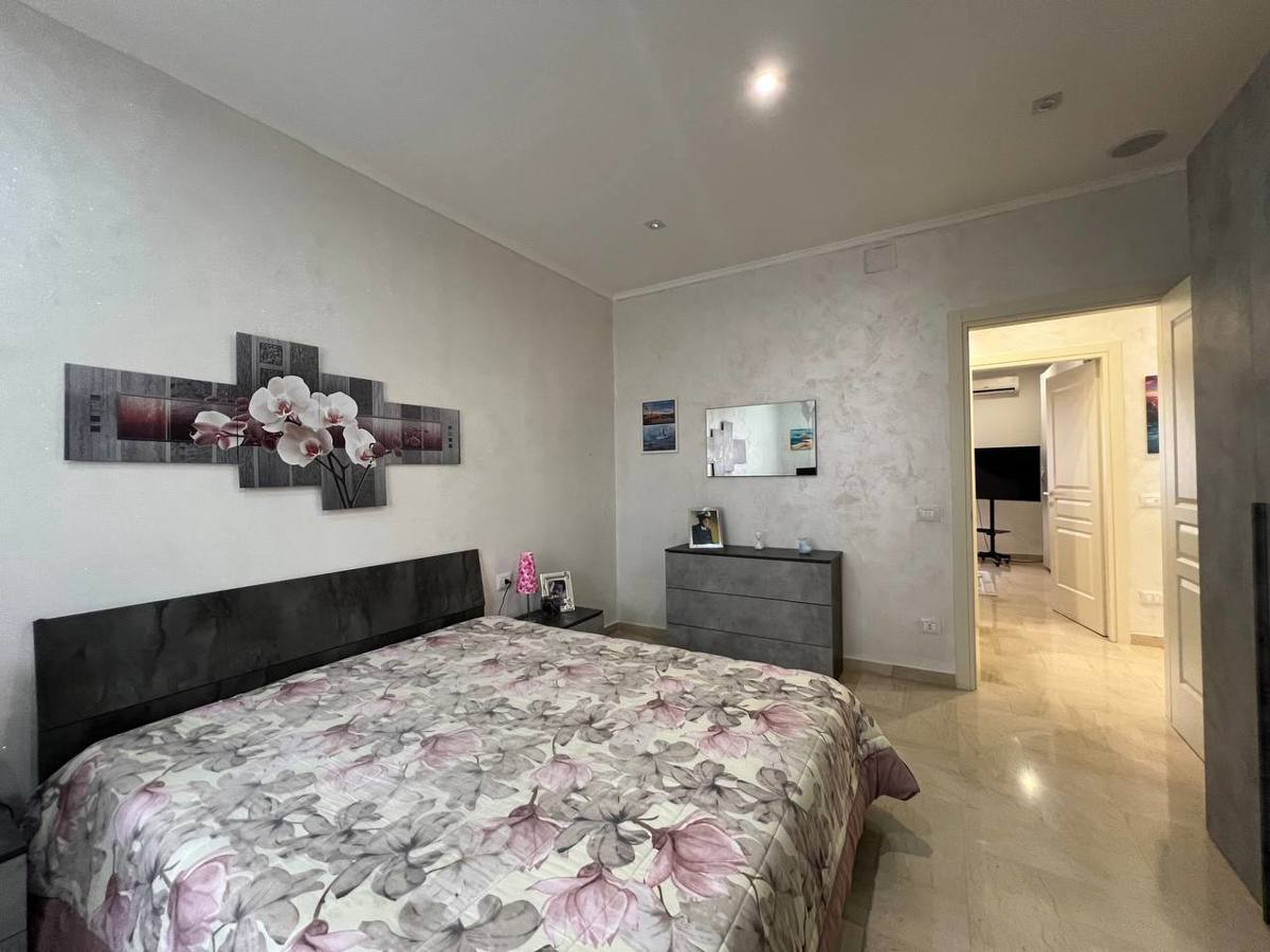 Foto 30 di 37 - Appartamento in vendita a Taranto