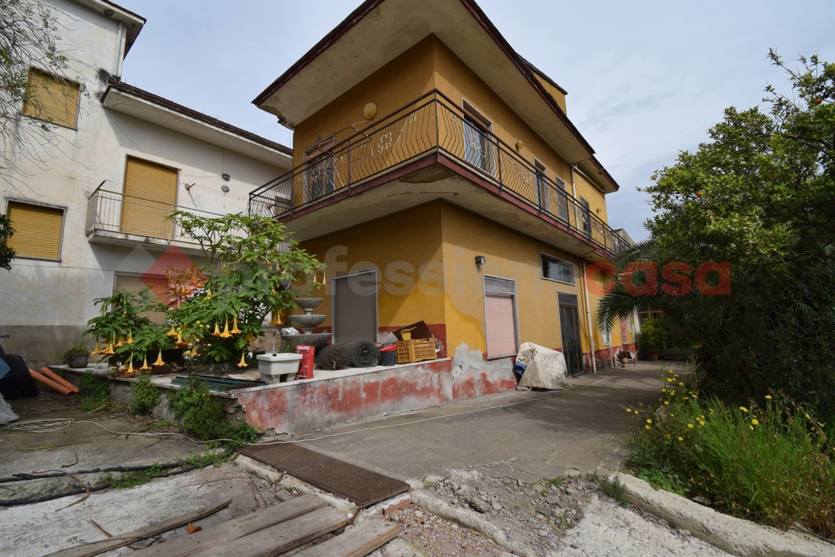 Foto 2 di 21 - Casa indipendente in vendita a Castel San Giorgio