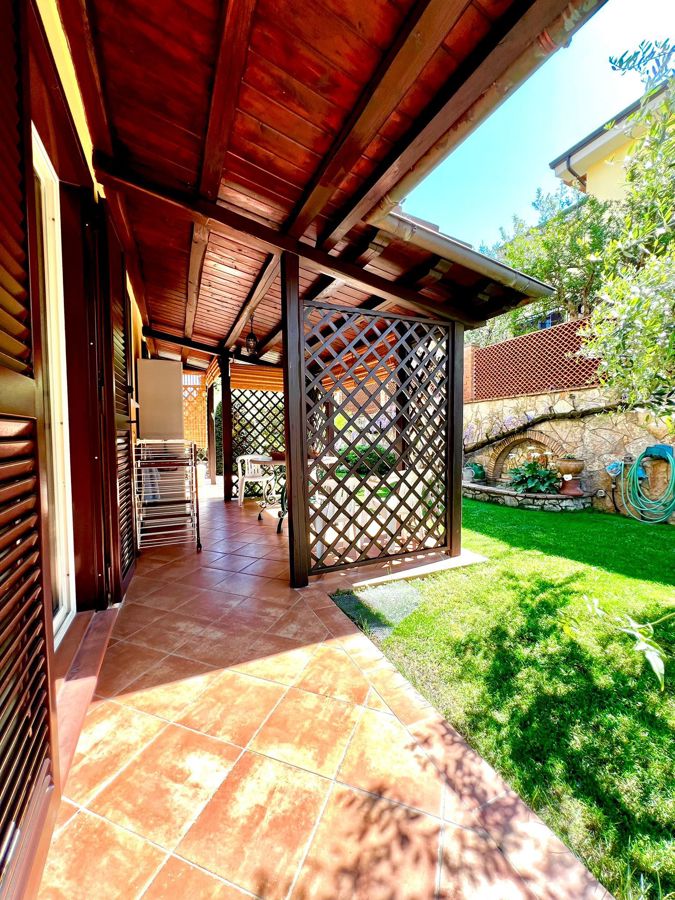 Foto 32 di 42 - Villa a schiera in vendita a Monterotondo