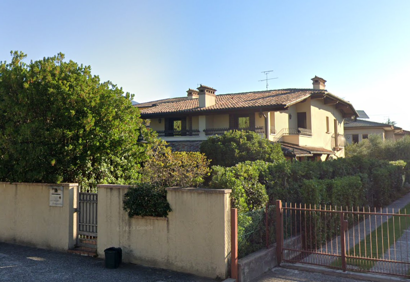 Foto 1 di 2 - Casa indipendente in vendita a Bassano del Grappa