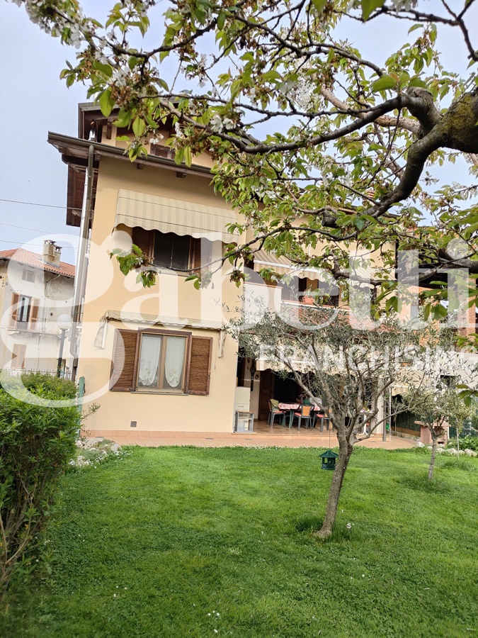 Foto 4 di 21 - Casa indipendente in vendita a Cossato