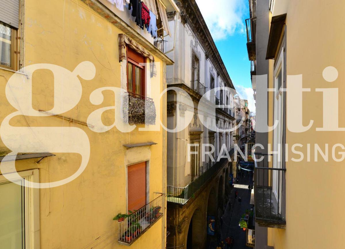 Foto 18 di 19 - Appartamento in vendita a Napoli