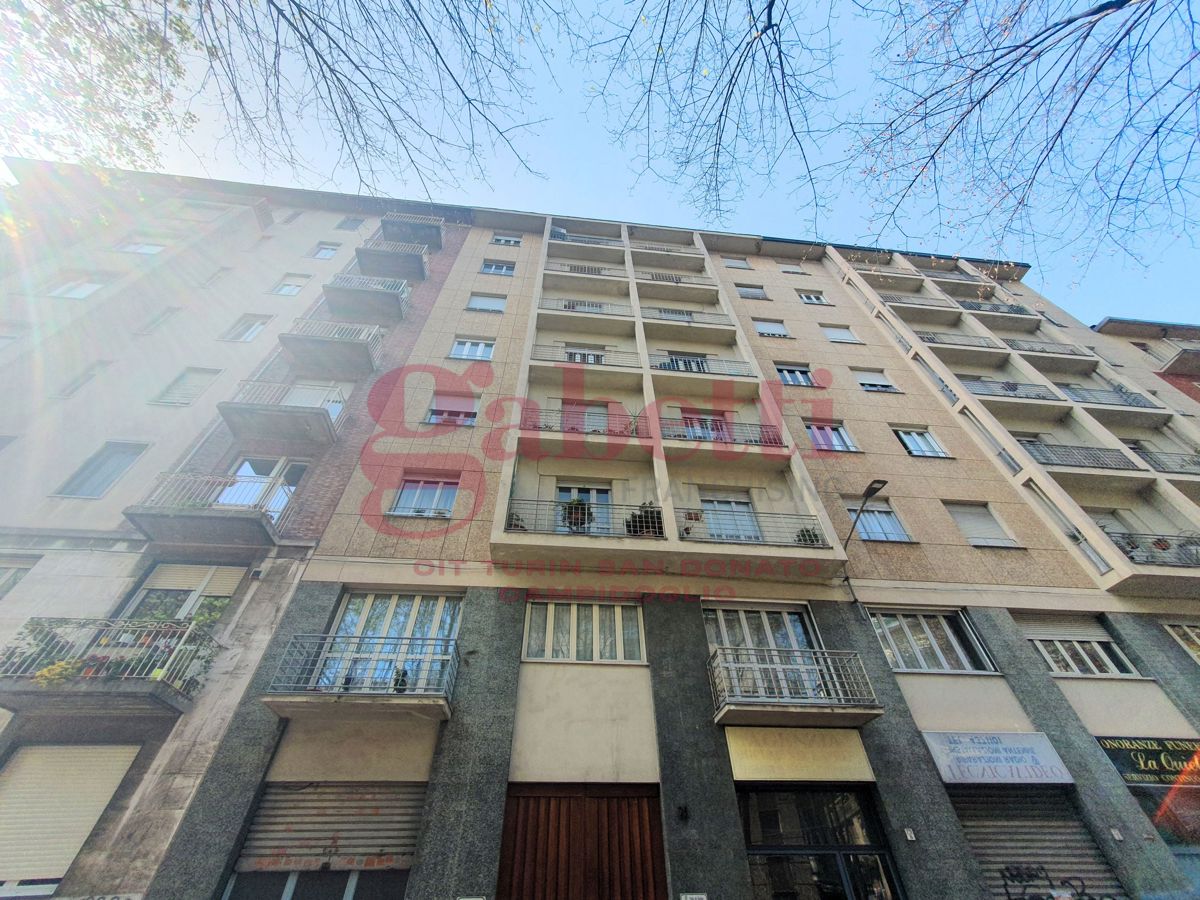 Foto 1 di 27 - Appartamento in vendita a Torino