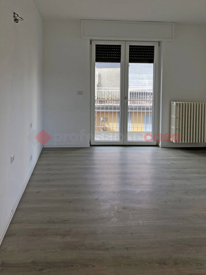 Foto 3 di 11 - Appartamento in vendita a Massino Visconti
