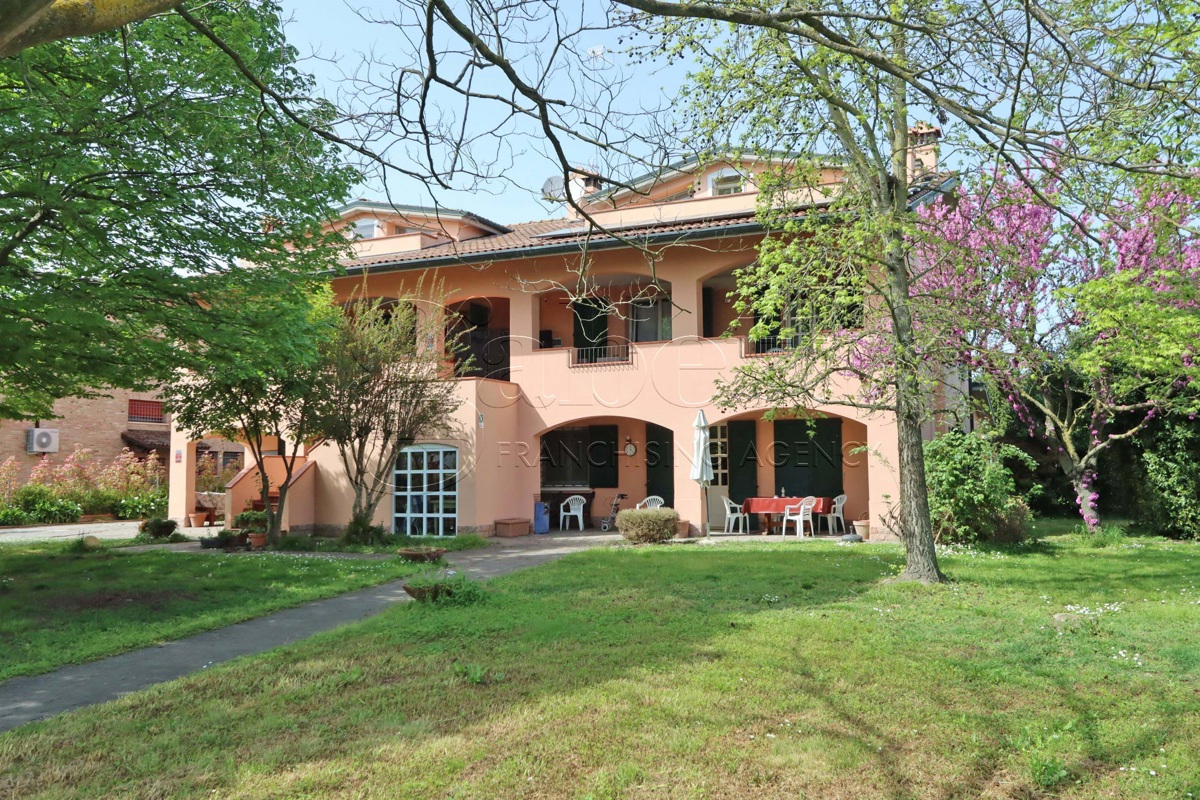 Foto 26 di 27 - Appartamento in vendita a Ferrara