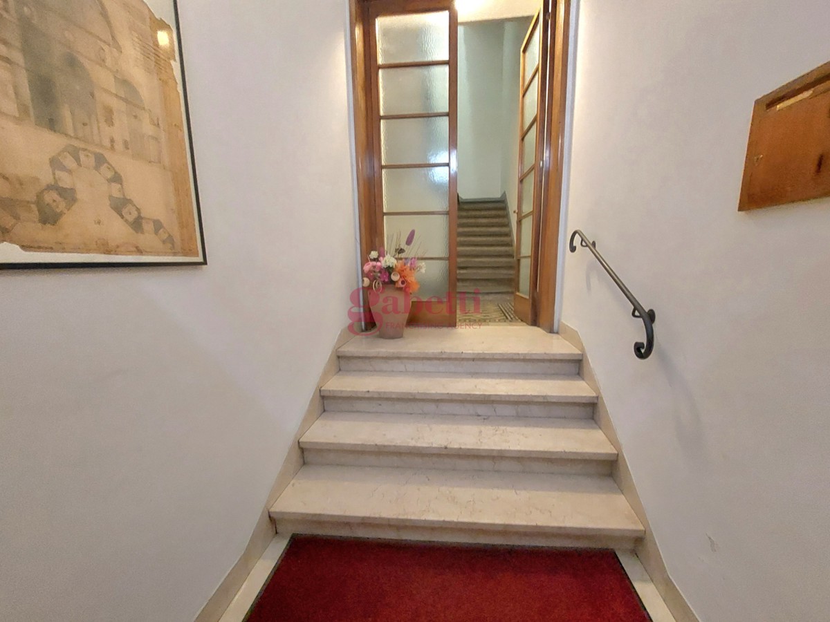 Foto 50 di 51 - Appartamento in vendita a Firenze