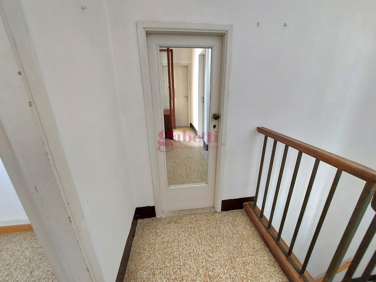 Foto 35 di 51 - Appartamento in vendita a Firenze