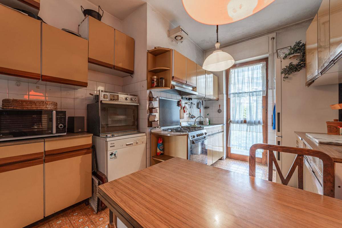 Foto 10 di 52 - Appartamento in vendita a Milano