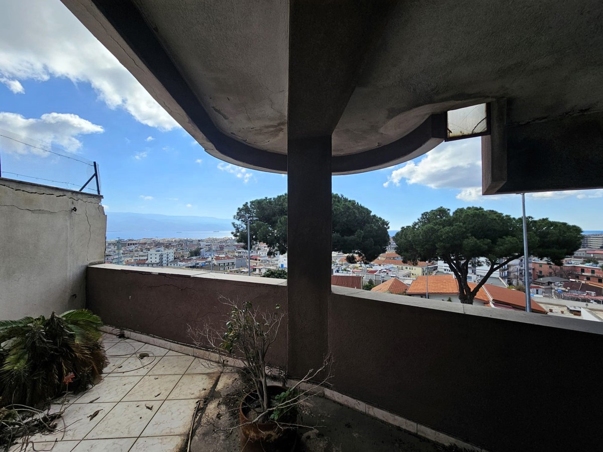 Foto 19 di 24 - Appartamento in vendita a Messina